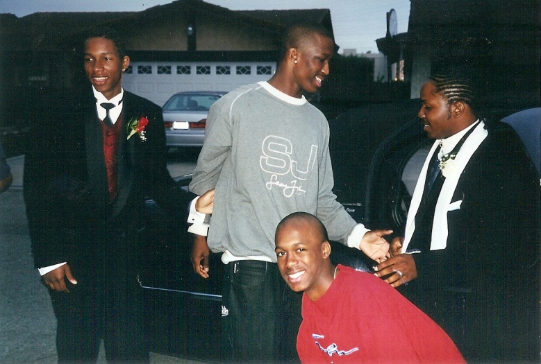 Marcus Cassel with family and friends, photo 11
