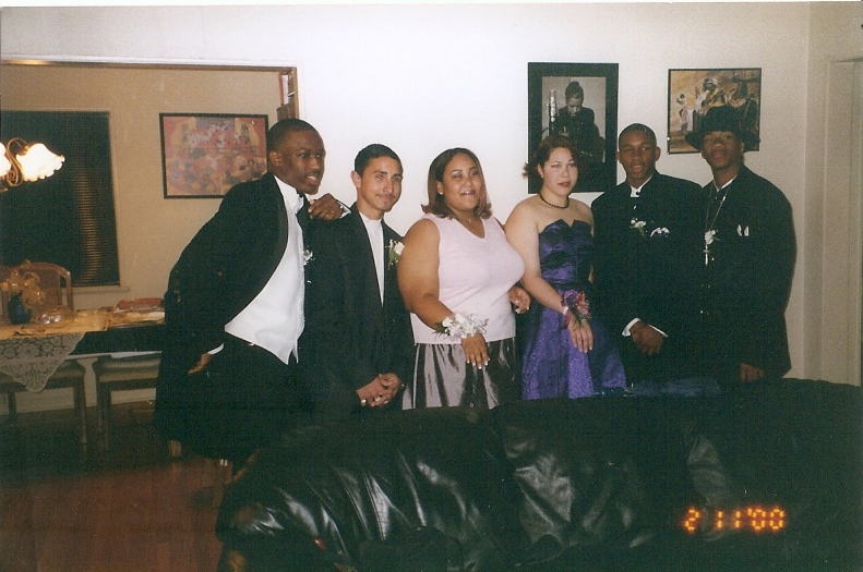 Marcus Cassel with family and friends, photo 22